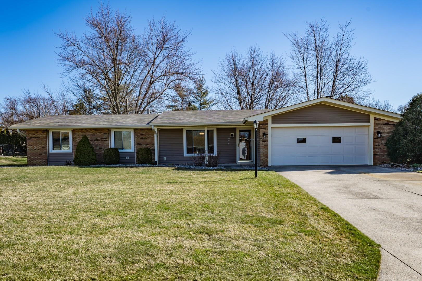 9616 Reindeer Road Fort Wayne, IN 46804 - Photo 1 of 31