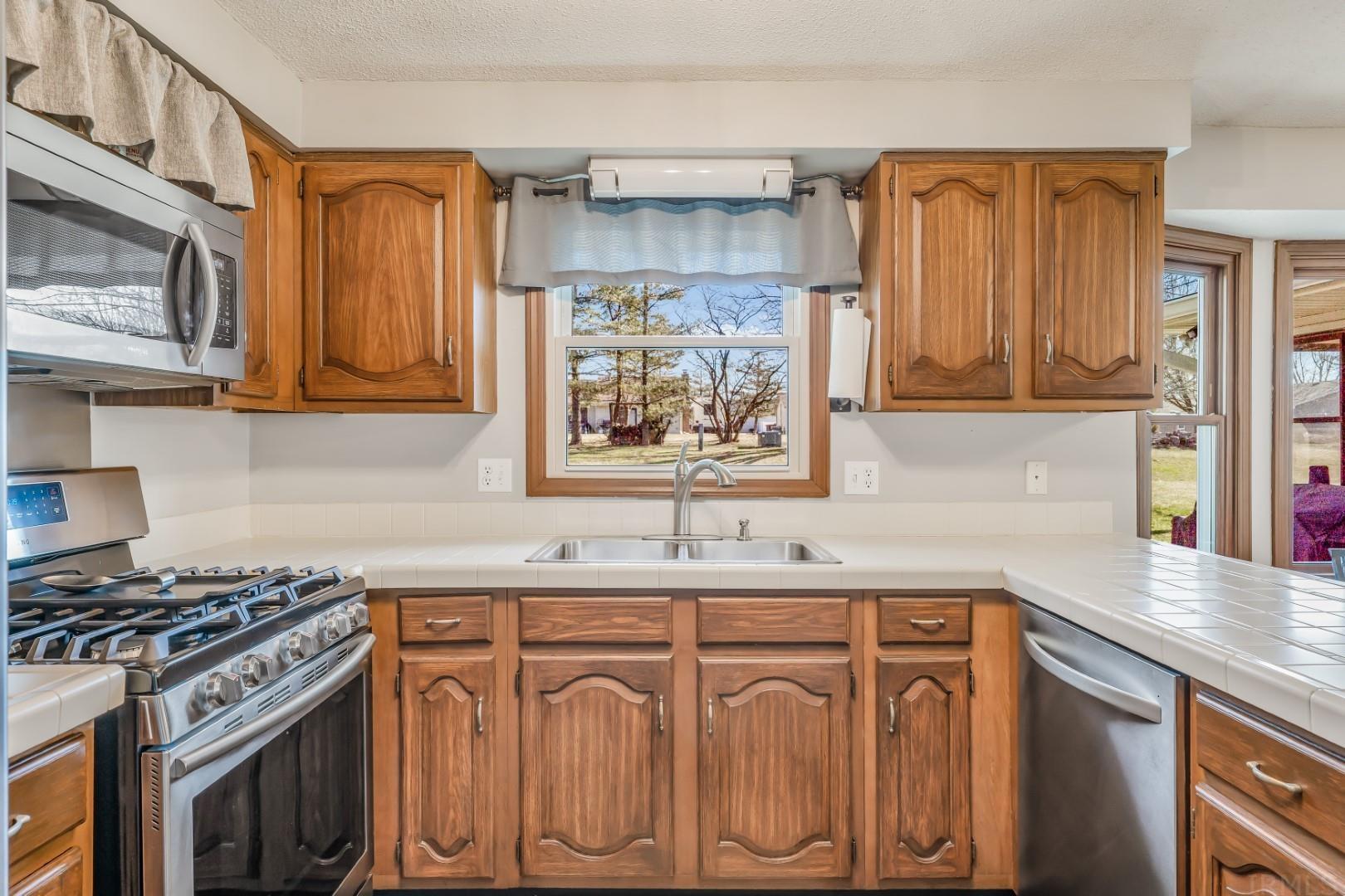 9616 Reindeer Road Fort Wayne, IN 46804 - Photo 12 of 31