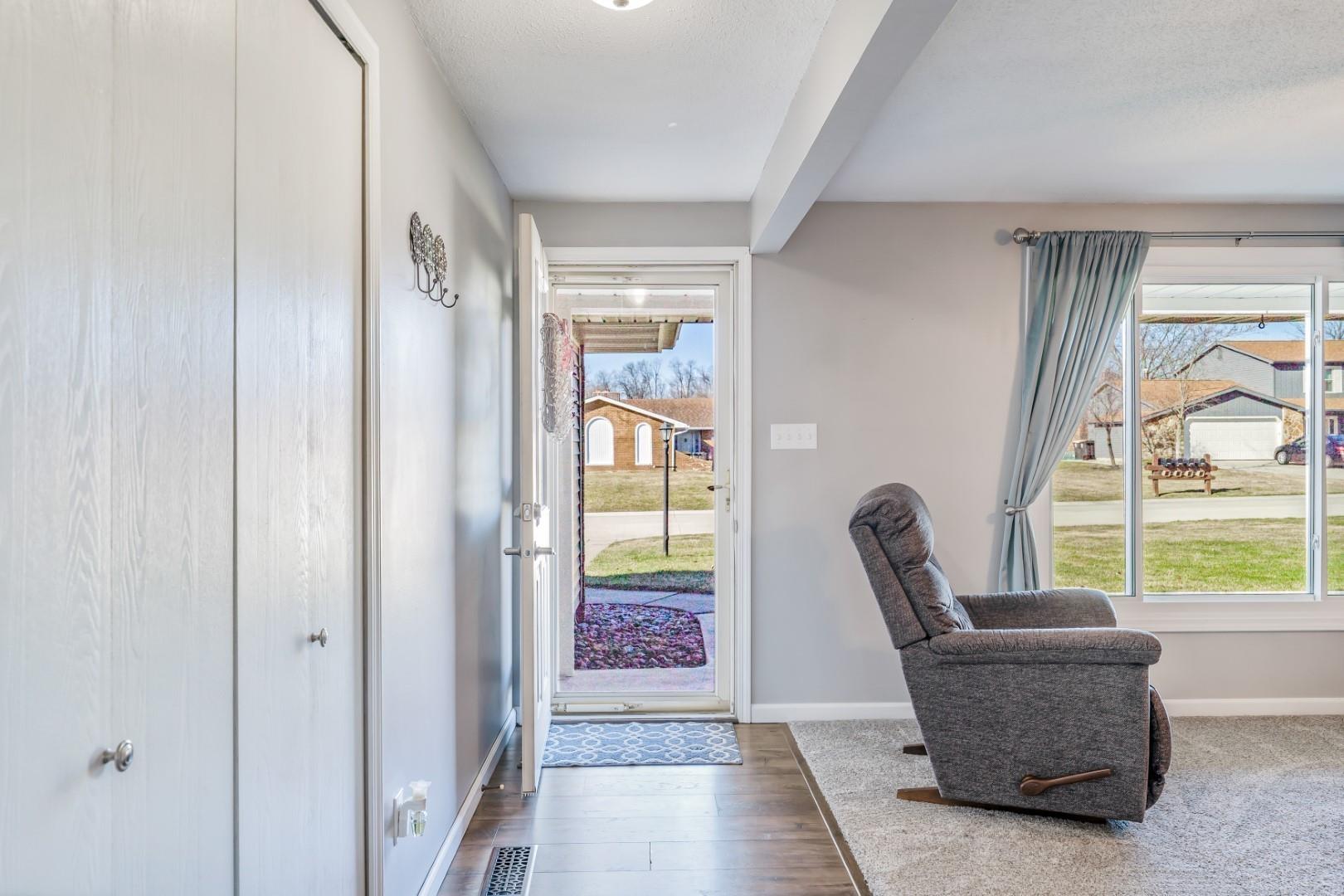 9616 Reindeer Road Fort Wayne, IN 46804 - Photo 2 of 31