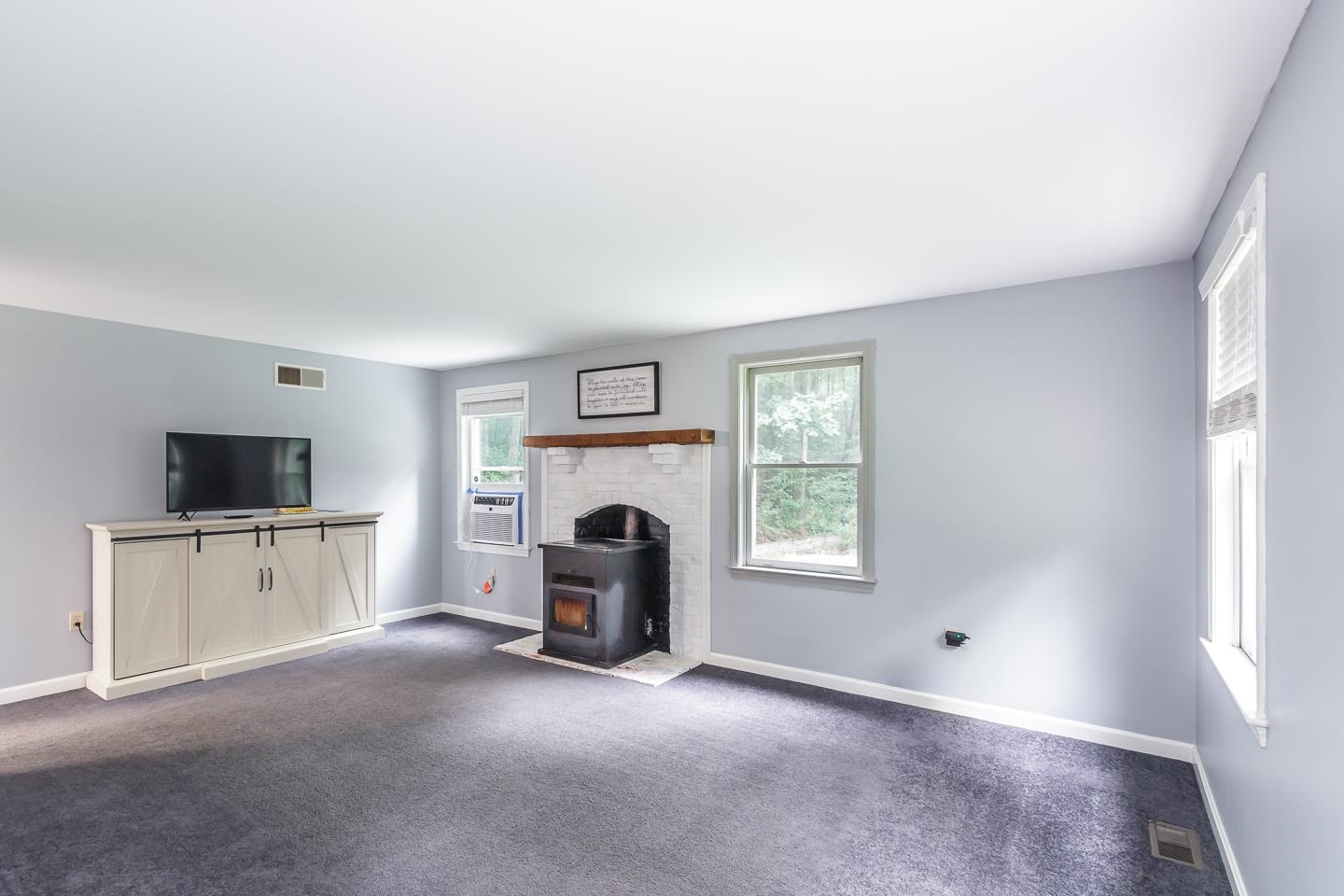 429 Mason Road Milford, NH 03055 - Photo 6 of 38