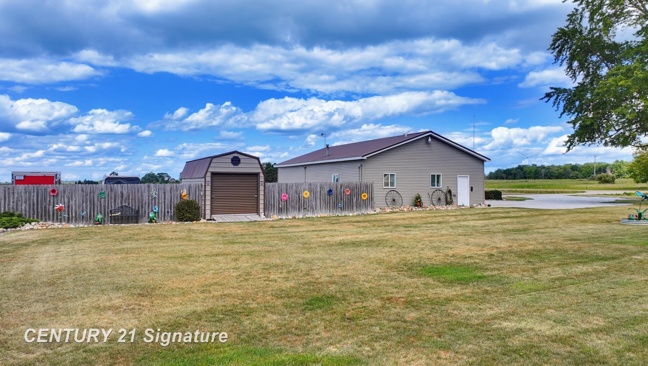 10463 North Woodbridge Road Wheeler, MI 48662 - Photo 59 of 68 Gallery Image 59