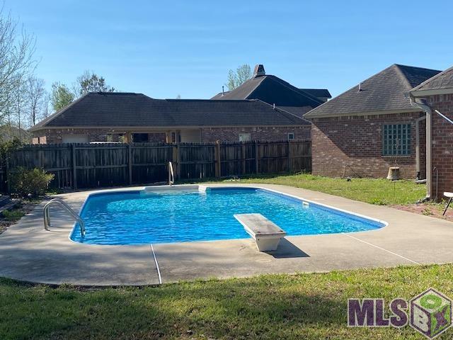 8767 R Dawes Drive Denham Springs, LA 70706 - Photo 5 of 5 Gallery Image 5