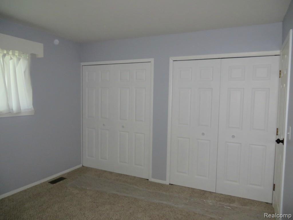 44768 Hanford Road Canton, MI 48187 - Photo 17 of 22