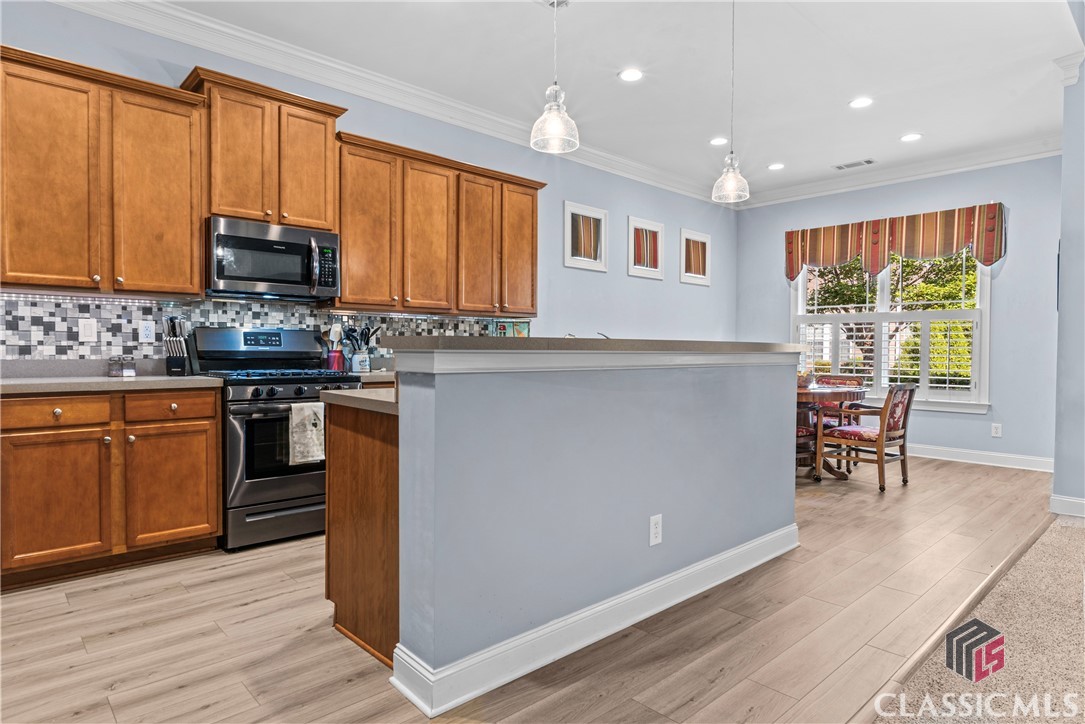 1006 Crape Myrtle Court Madison, GA 30650 - Photo 7 of 63 Gallery Image 7