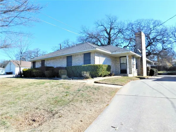 $1,495 | 2212 Bolivar Street, Denton, TX 76201