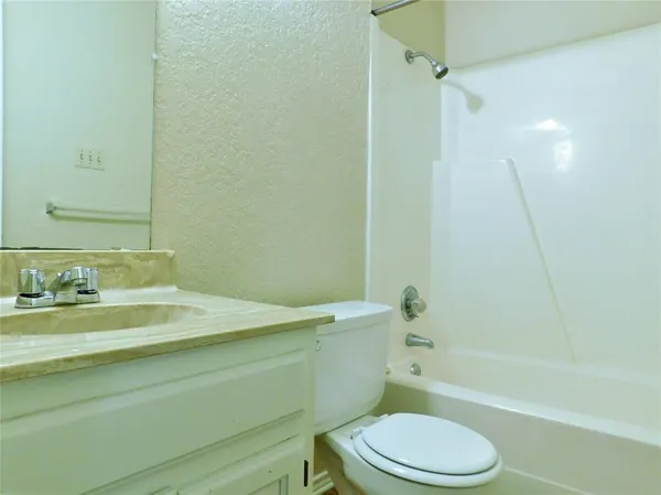 $1,495 | 2212 Bolivar Street, Denton, TX 76201