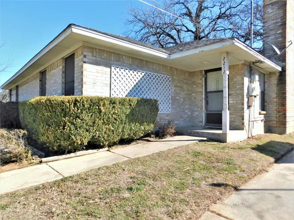 $1,495 | 2212 Bolivar Street, Denton, TX 76201
