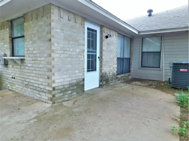$1,495 | 2212 Bolivar Street, Denton, TX 76201