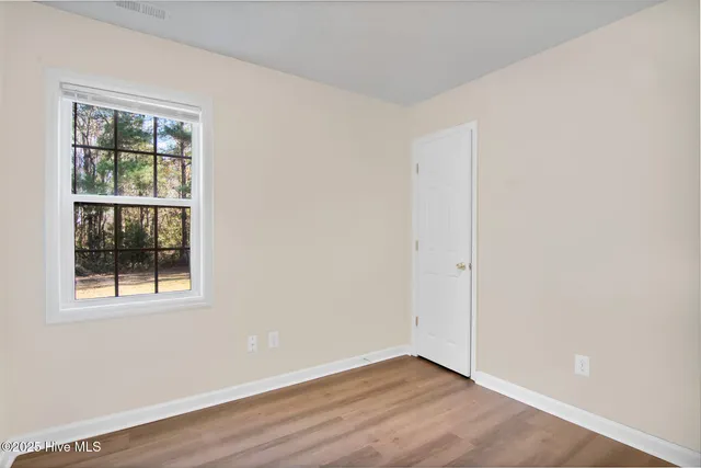 $1,400 | 117 Foxlair Drive, Hubert, NC 28539