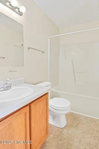 $1,400 | 117 Foxlair Drive, Hubert, NC 28539