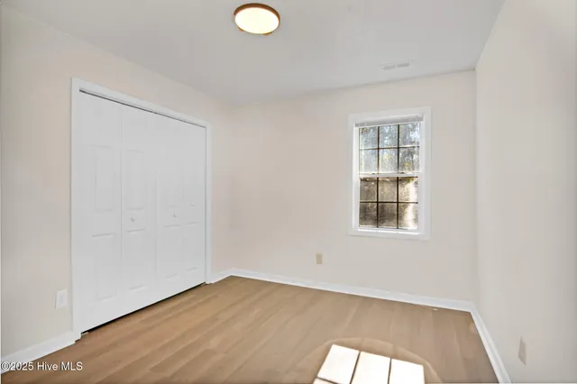 $1,400 | 117 Foxlair Drive, Hubert, NC 28539