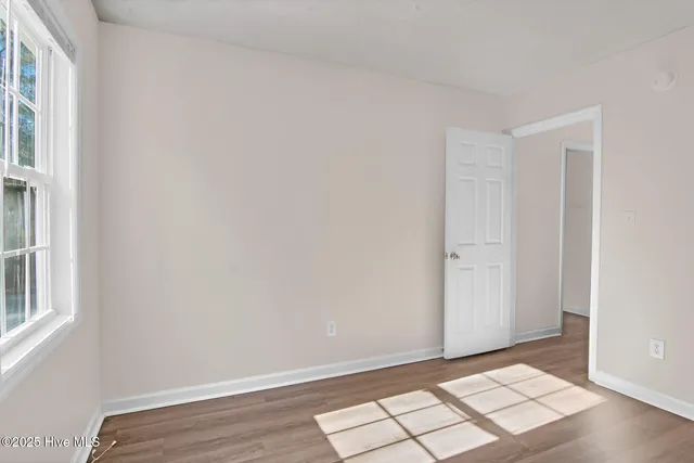 $1,400 | 117 Foxlair Drive, Hubert, NC 28539