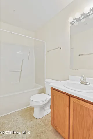 $1,400 | 117 Foxlair Drive, Hubert, NC 28539