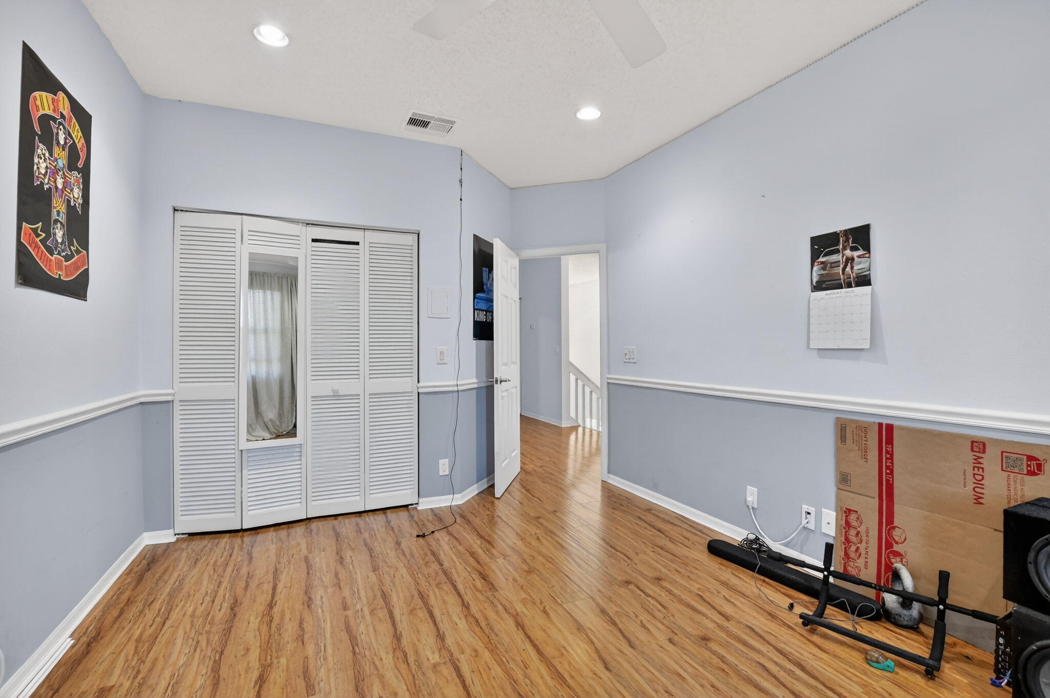 10058 Umberland Place Boca Raton, FL 33428 - Photo 34 of 55 a view of a livingroom with wooden floor