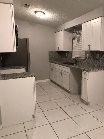 $2,100 | 355 Weathersfield Avenue, Altamonte Springs, FL 32714