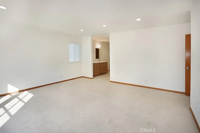 $6,600 | 21161 Poston Lane, Huntington Beach, CA 92646