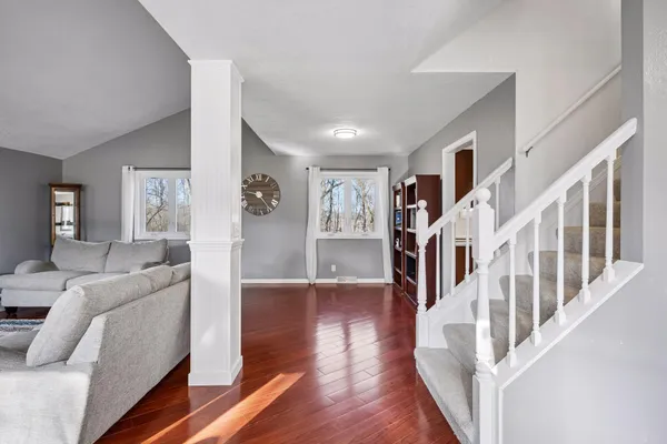 $575,000 | 3439 Hall Avenue Southeast, Buffalo, MN 55313