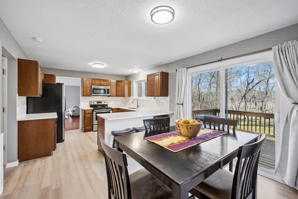 $575,000 | 3439 Hall Avenue Southeast, Buffalo, MN 55313