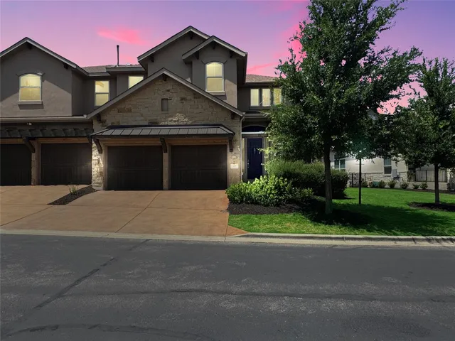 $3,500 | 117 Beneteau Drive, Unit 76, Lakeway, TX 78738