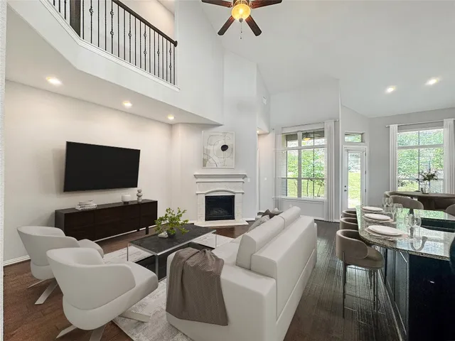 $3,500 | 117 Beneteau Drive, Unit 76, Lakeway, TX 78738