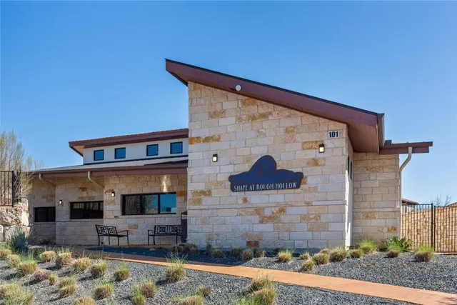 $3,500 | 117 Beneteau Drive, Unit 76, Lakeway, TX 78738