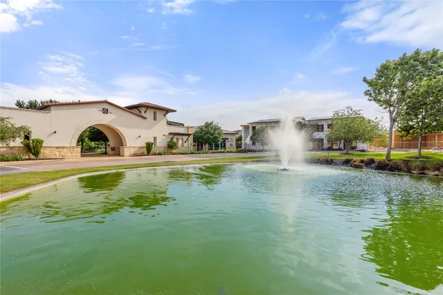 $3,500 | 117 Beneteau Drive, Unit 76, Lakeway, TX 78738