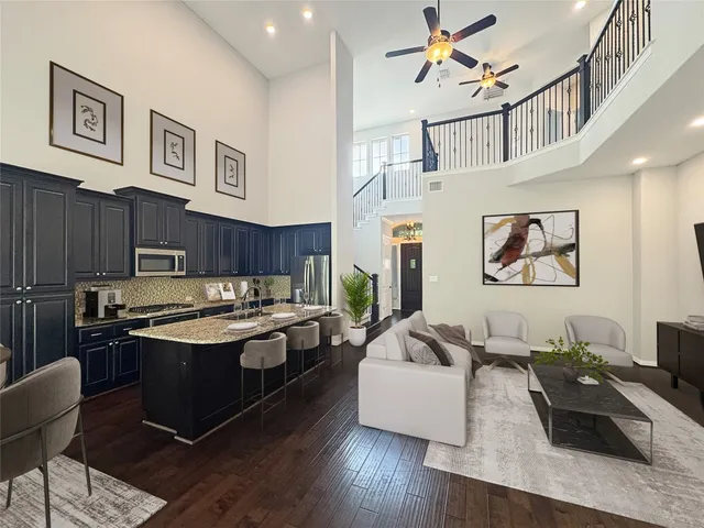 $3,500 | 117 Beneteau Drive, Unit 76, Lakeway, TX 78738