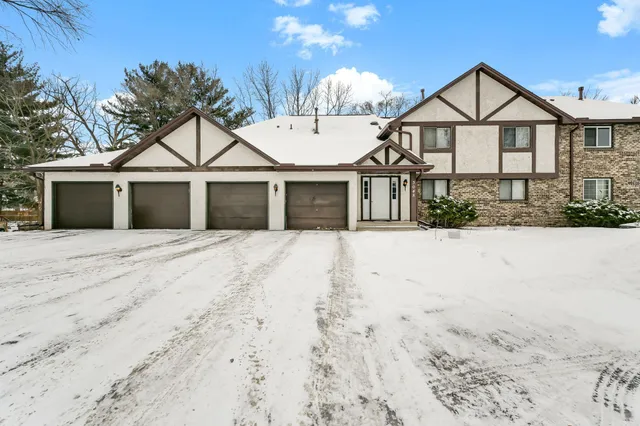 $195,000 | 3048 109th Lane Northwest, Unit 1, Coon Rapids, MN 55433