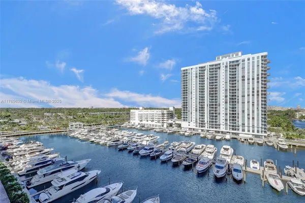 $415,000 | 17211 Biscayne Boulevard, North Miami Beach, FL 33160