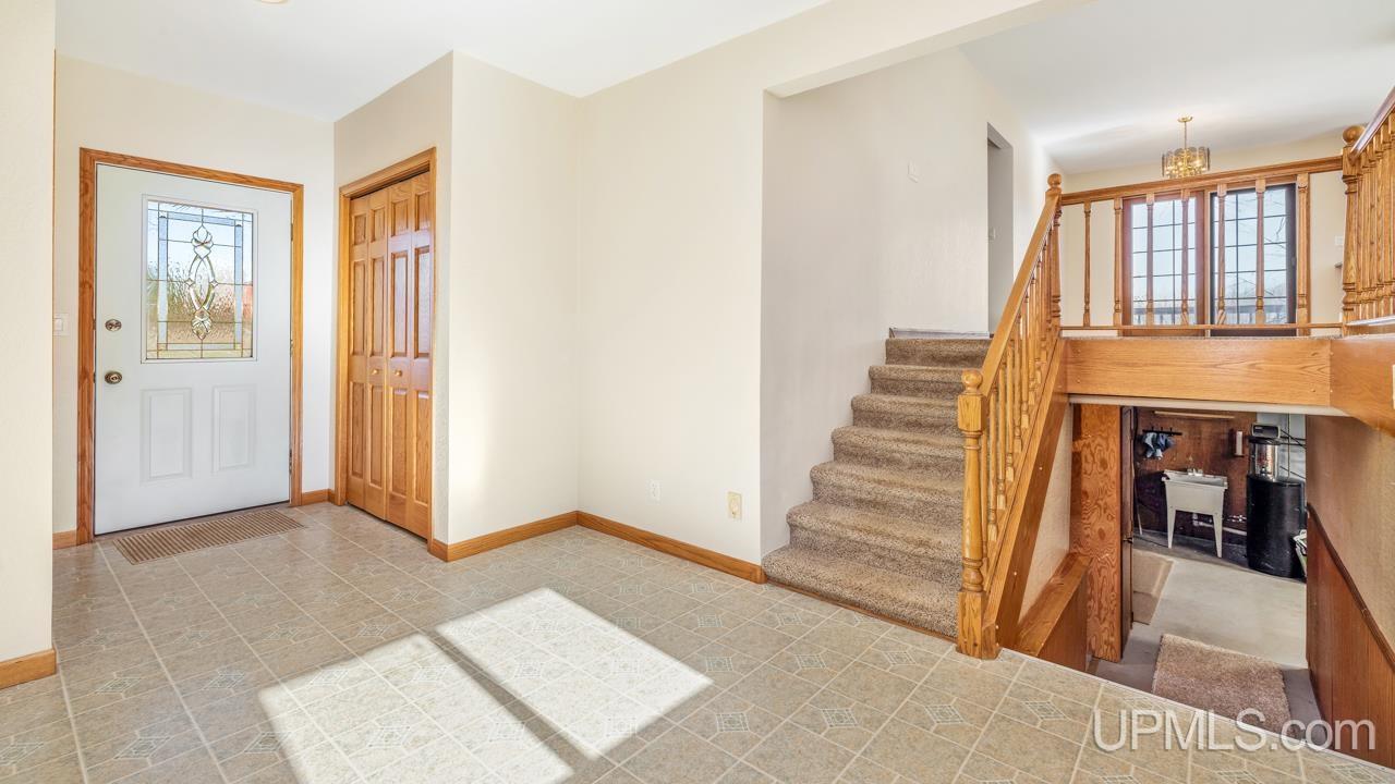 W6315 Chapman Road Niagara, WI 54151 - Photo 2 of 38