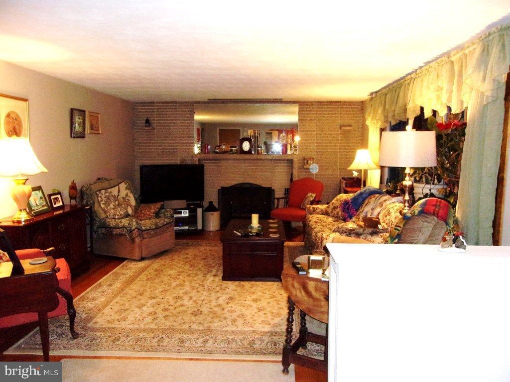 4098 Old Orchard Road York, PA 17402 - Photo 8 of 34 Gallery Image 8