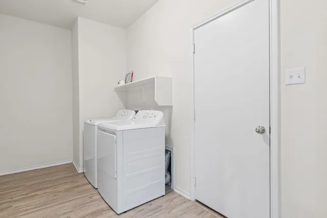 $2,550 | 332 Spotted Rail Ridge, Leander, TX 78641