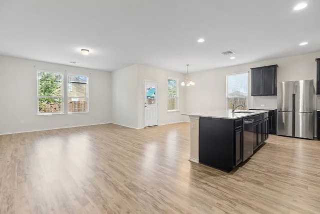 $2,550 | 332 Spotted Rail Ridge, Leander, TX 78641