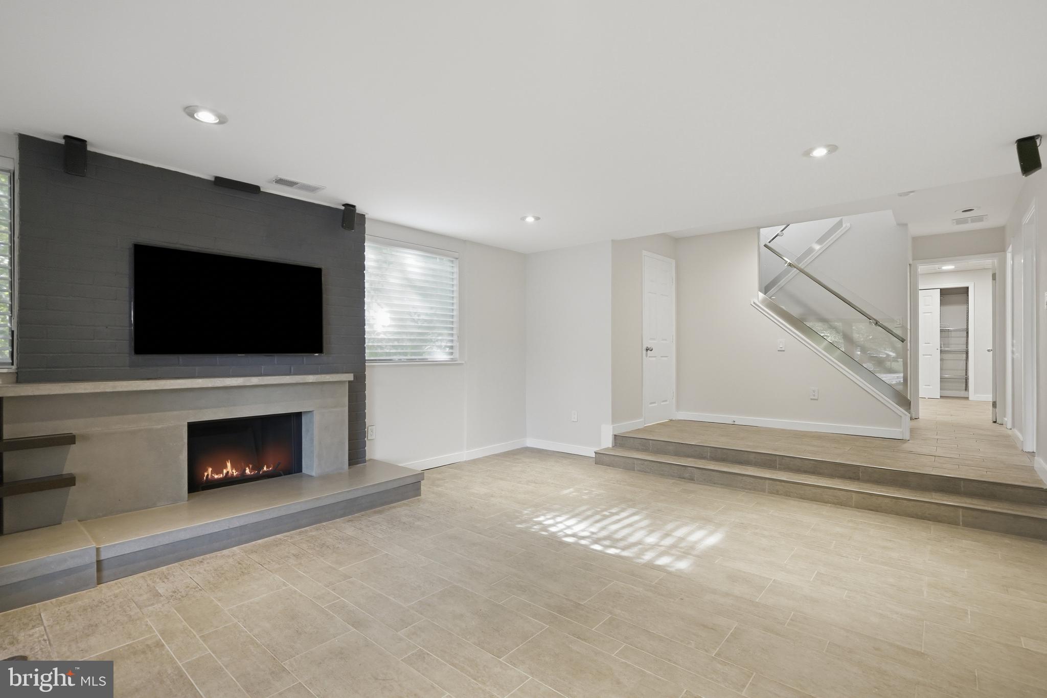 11322 Dockside Circle Reston, VA 20191 - Photo 37 of 55 Gallery Image 37