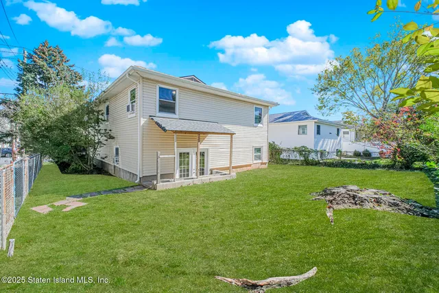 $945,000 | 3542 Richmond Avenue | Eltingville