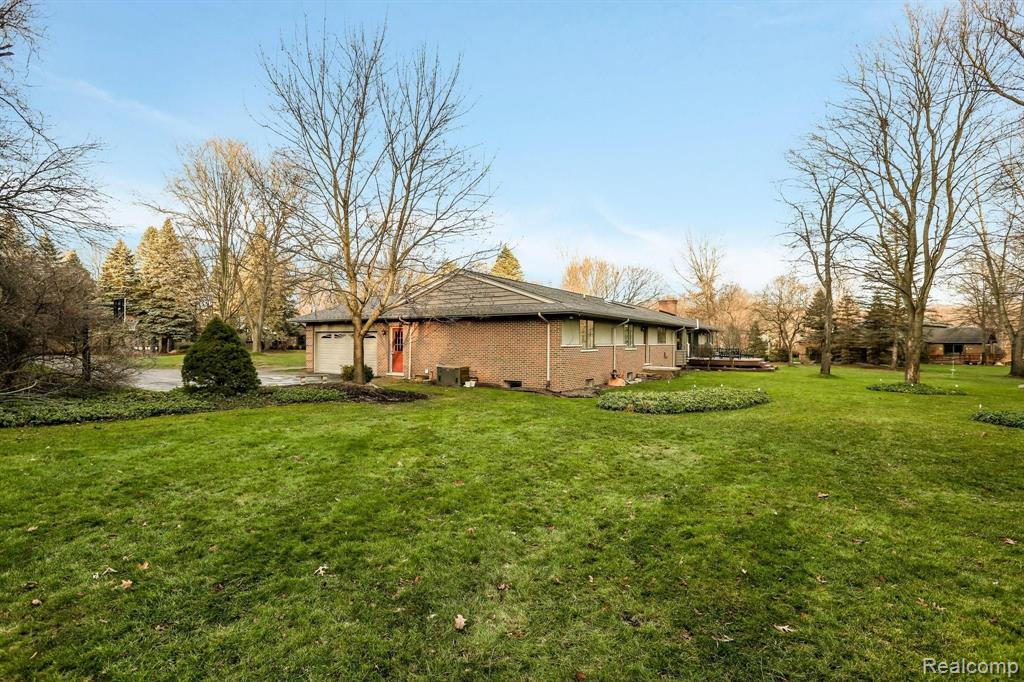 1291 Sunniwood Place Rochester, MI 48306 - Photo 4 of 34