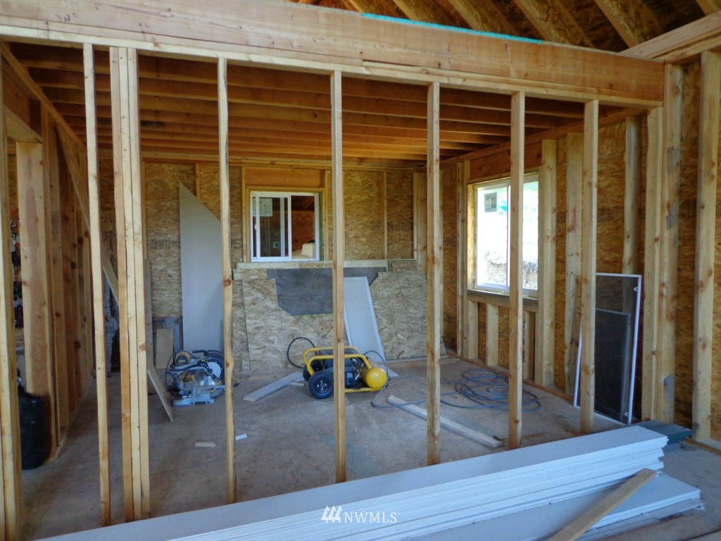 180 Redmond Road Republic, WA 99166 - Photo 8 of 15 Gallery Image 8