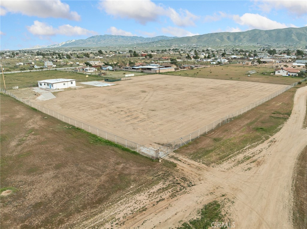 21637 Del Oro Road Apple Valley, CA 92308 - Photo 14 of 43