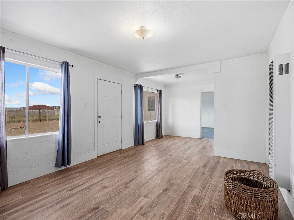 21637 Del Oro Road Apple Valley, CA 92308 - Photo 17 of 43