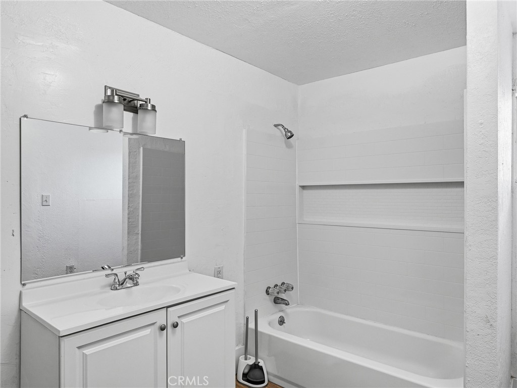 21637 Del Oro Road Apple Valley, CA 92308 - Photo 41 of 43