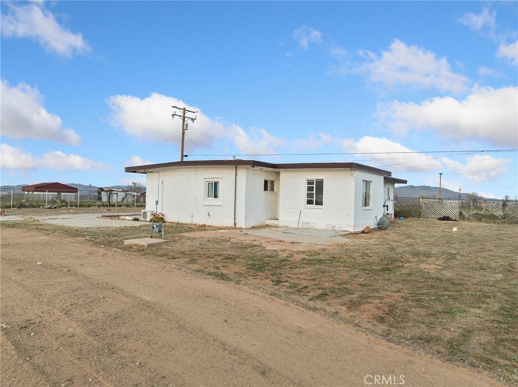 21637 Del Oro Road Apple Valley, CA 92308 - Photo 9 of 43
