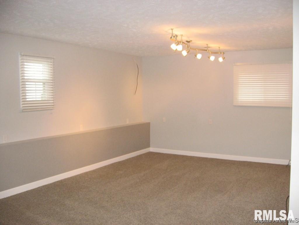 30 Longview Drive Springfield, IL 62712 - Photo 13 of 25