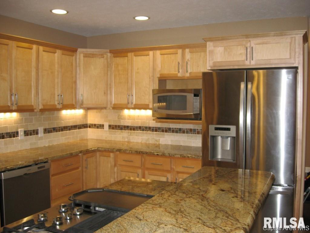 30 Longview Drive Springfield, IL 62712 - Photo 5 of 25
