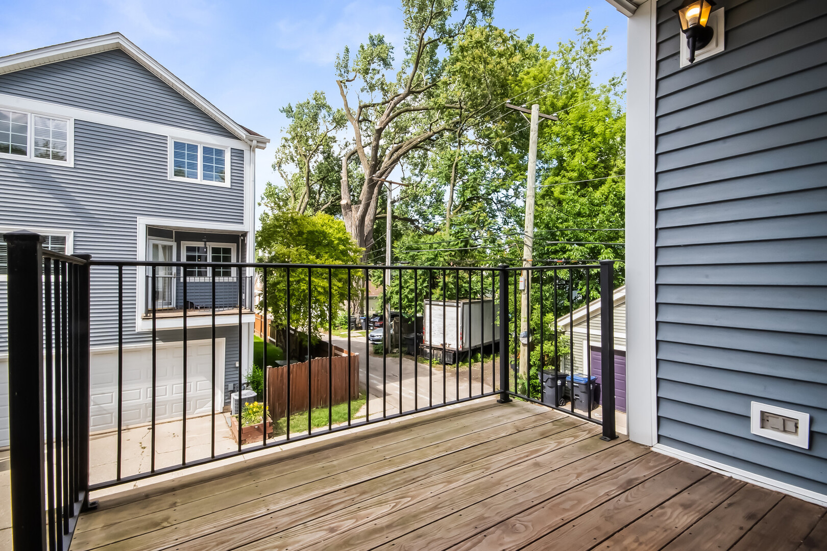 1815 Crain Street Evanston, IL 60202 - Photo 8 of 25