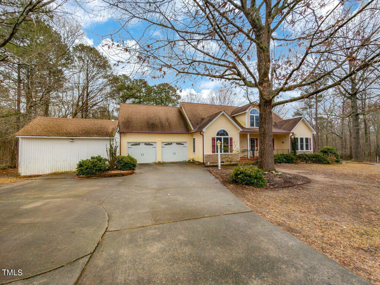 243 Harris Road Smithfield, NC 27577 - Photo 2 of 31 002-1280x960-243-harris-road