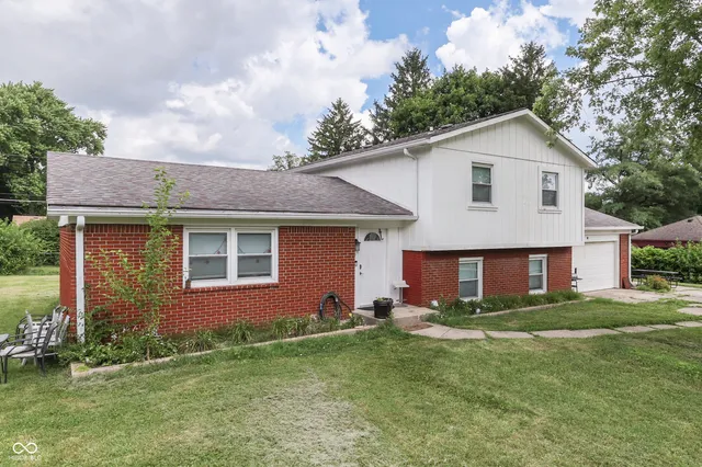 $260,000 | 1924 West 65th Place, Indianapolis, IN 46260