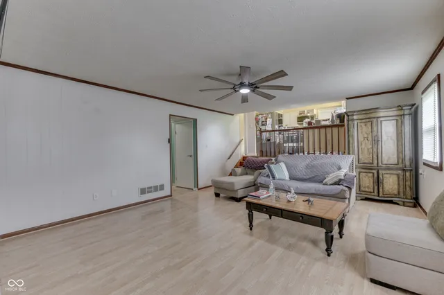 $260,000 | 1924 West 65th Place, Indianapolis, IN 46260