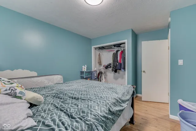 $260,000 | 1924 West 65th Place, Indianapolis, IN 46260