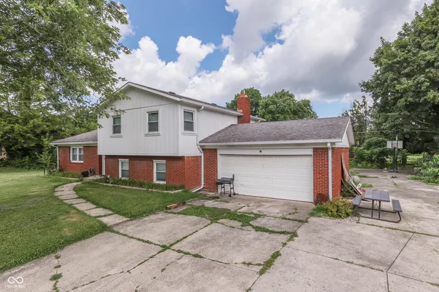 $260,000 | 1924 West 65th Place, Indianapolis, IN 46260