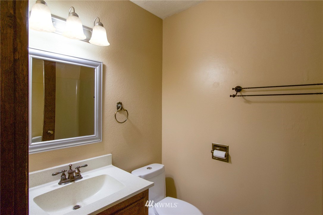 94 Bumpy Road Port Angeles, WA 98362 - Photo 17 of 40